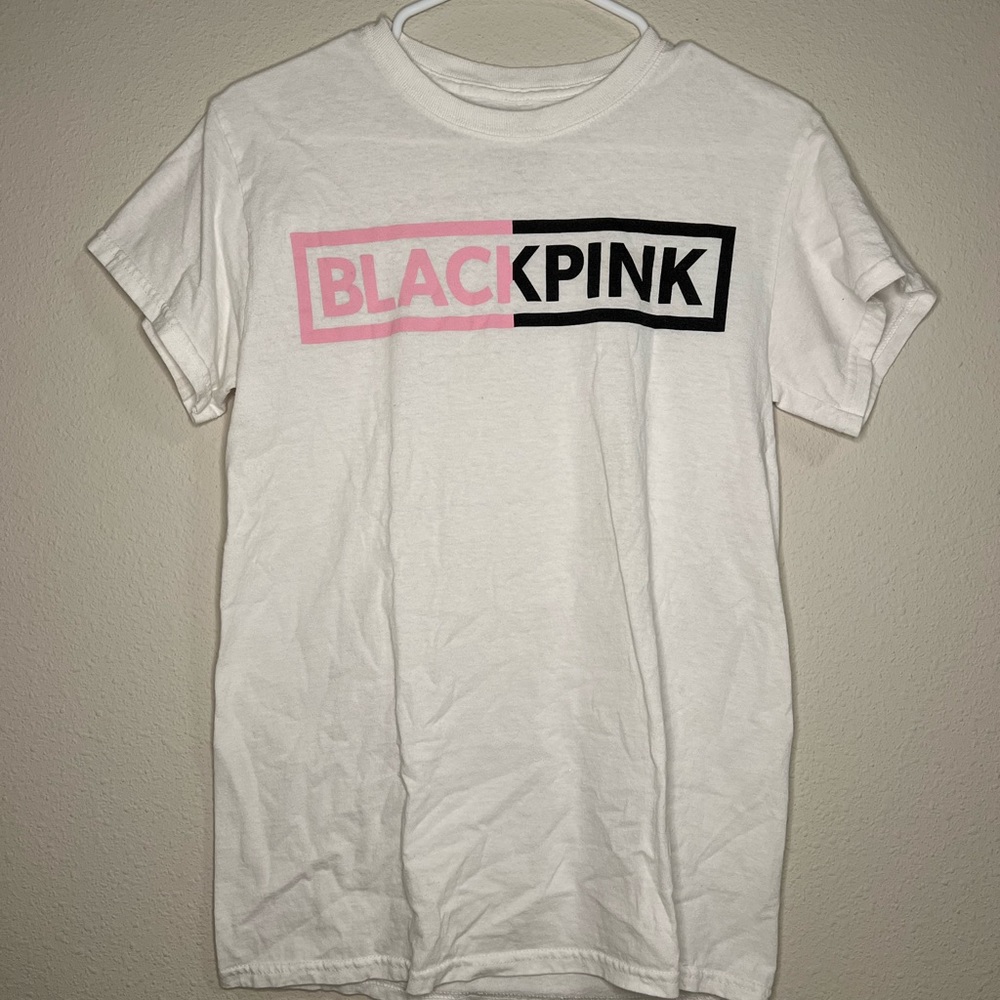 BLACKPINK t-shirt